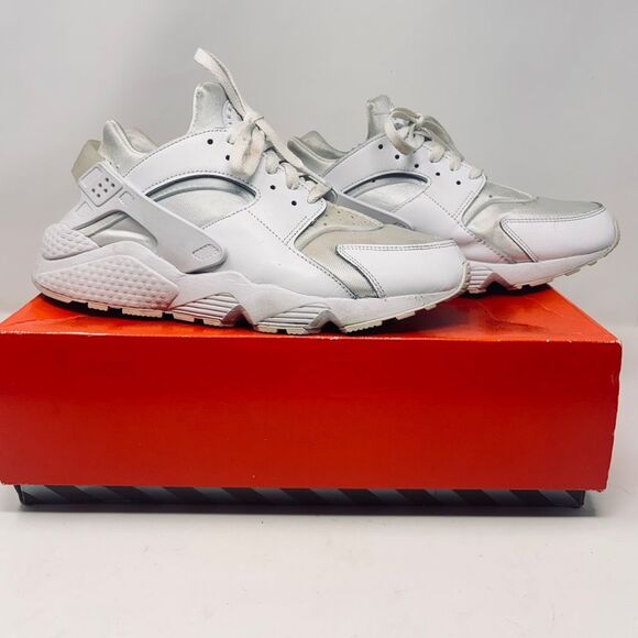 Nike White and Silver Athletic Shoes - Picture 1 of 9